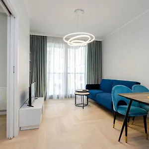 wola-luxe-apartment.warsawhotelspoland.com/