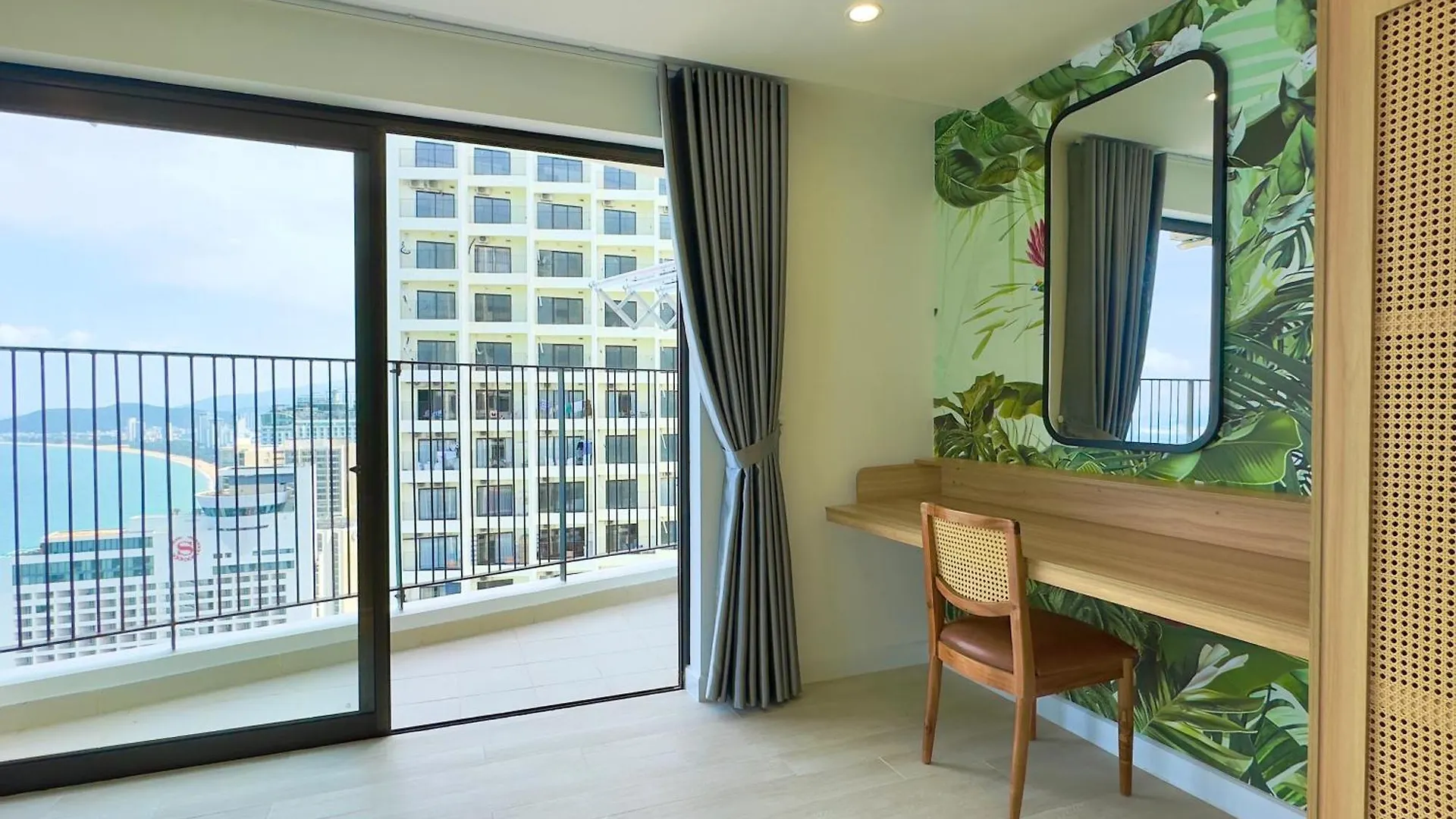 Can Ho Gold Coast O Nha Trang View Bien - Vivastay 0*,