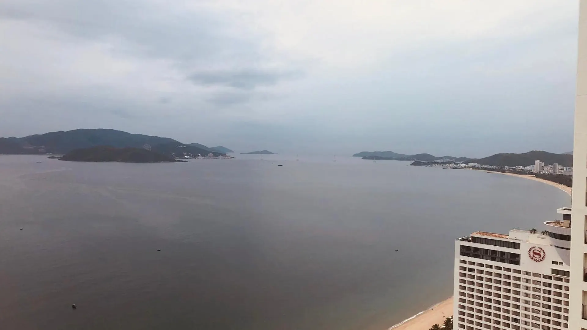 Can Ho Gold Coast O Nha Trang View Bien - Vivastay 0*,