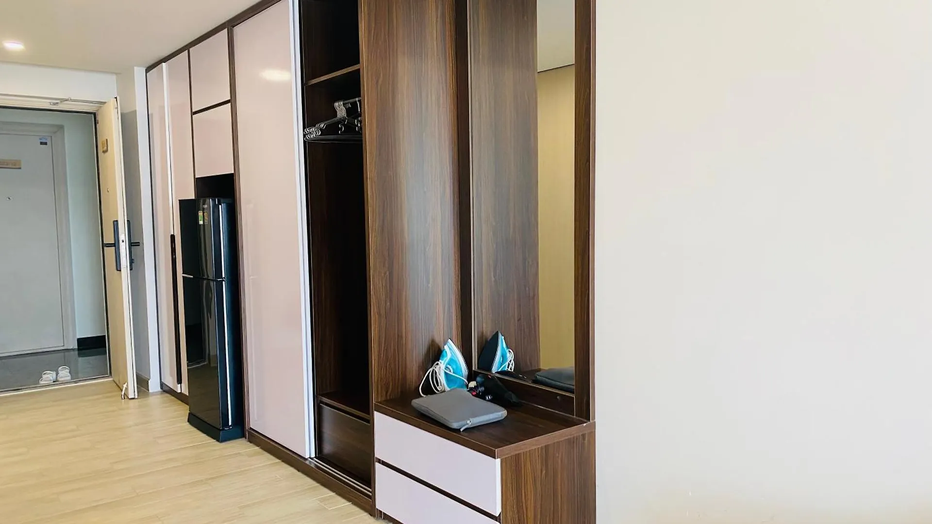 Can Ho Gold Coast O Nha Trang View Bien - Vivastay Apartment